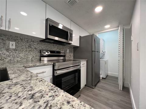 7235 NW 179th St 104, Hialeah FL - photo 9 of 45