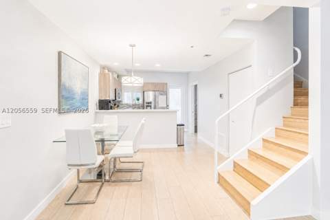 619 Meridian Ave 4, Miami Beach FL - photo 6 of 11