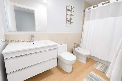 619 Meridian Ave 4, Miami Beach FL - photo 9 of 11
