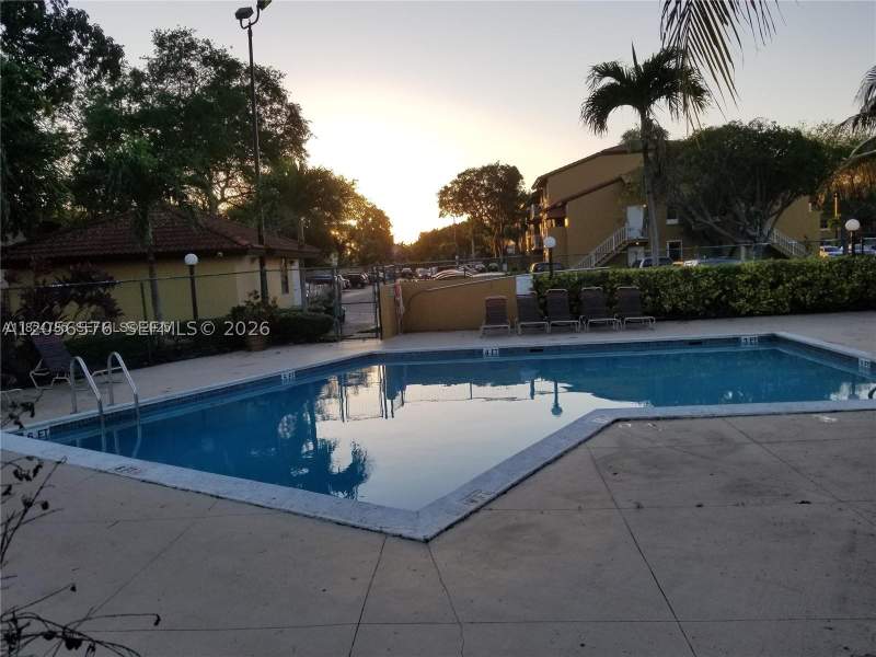 2 bedroom Condominium at 15650 SW 80th St F-207, The Courts At Kendall Con, Miami — photo 4