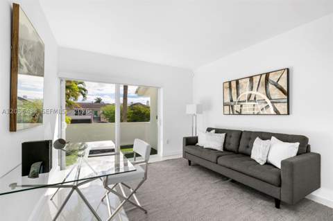 6832 Sunrise Ct, Coral Gables FL - photo 17 of 25