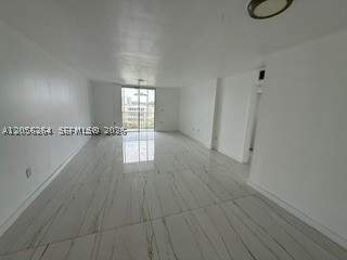 2 bedroom Condominium at 1700 NE 191st St 510, Jade Winds Grp Easter Lil, Miami — photo 2