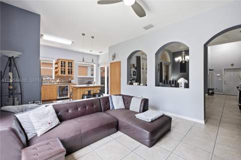 2233 SE 14th Cir, Homestead FL - photo 13 of 28