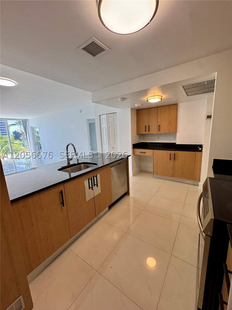 1 bedroom Condominium at 10275 Collins Ave 316, Harbour House, Bal Harbour — photo 3