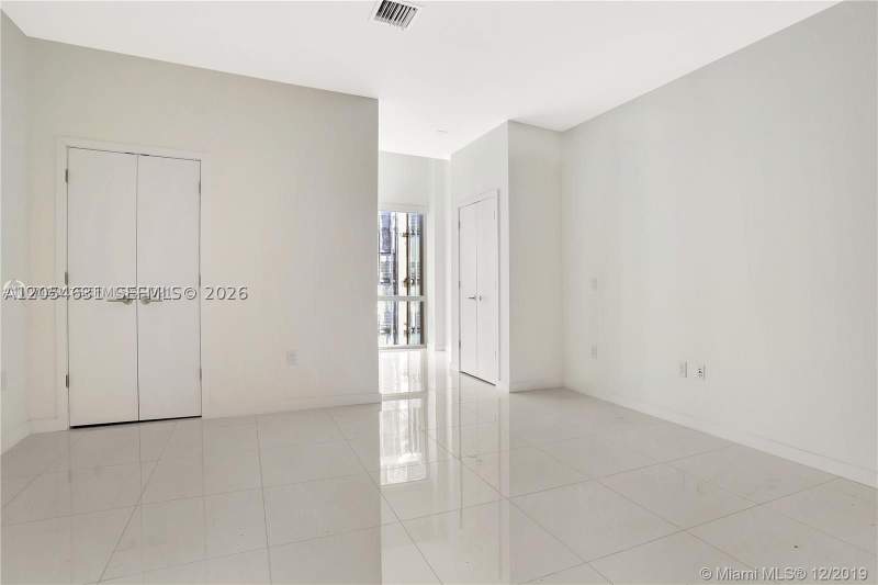 0 bedroom Condominium at 851 NE 1st Ave 504, Paramount Miami Worldcent, Miami — photo 5