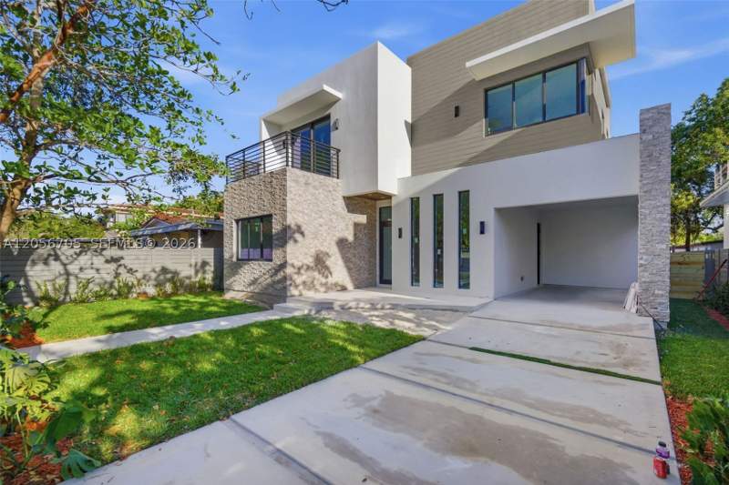 5 bedroom SingleFamilyResidence at 3341 Florida Ave, Frow Homestead, Miami — photo 2