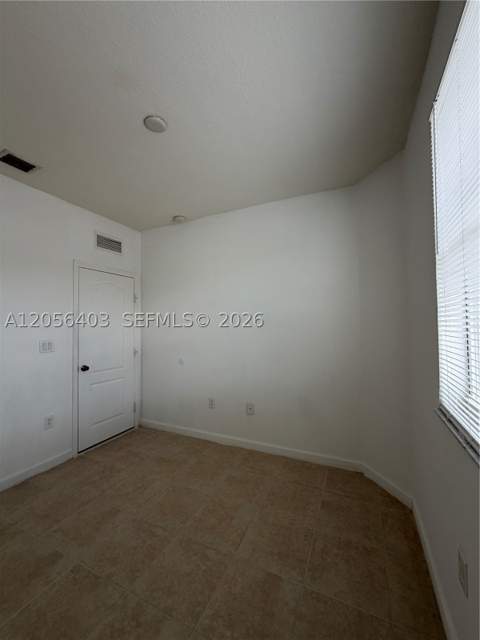 1661 SE 28th St 204, Homestead FL - photo 11 of 24