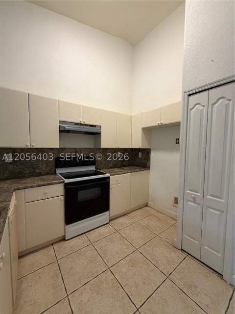 1661 SE 28th St 204, Homestead FL - photo 15 of 24
