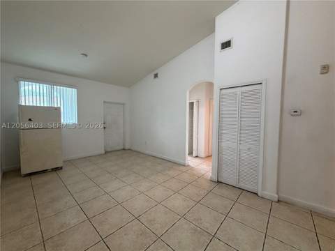 1661 SE 28th St 204, Homestead FL - photo 8 of 24