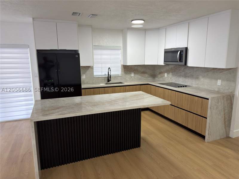3 bedroom SingleFamilyResidence at 17981 NW 22nd Ct, Mark-Alan Manor, Miami Gardens — photo 3