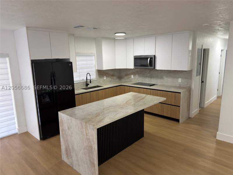3 bedroom SingleFamilyResidence at 17981 NW 22nd Ct, Mark-Alan Manor, Miami Gardens — photo 4
