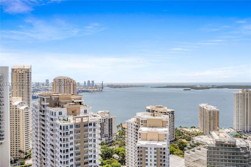 2 bedroom Condominium at 495 Brickell Ave 3702, Icon Brickell No Two, Miami — photo 4