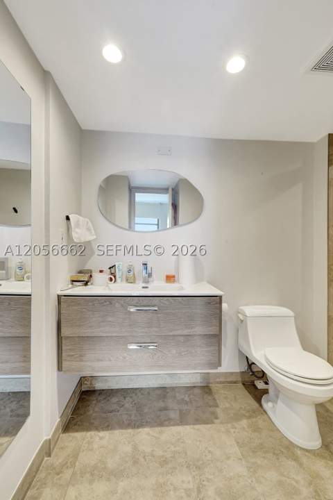 3675 N Country Club Dr 2310, Aventura FL - photo 21 of 47