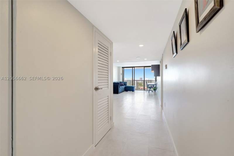 2 bedroom Condominium at 3675 N Country Club Dr 2310, Aventura Eldorado Condo, Aventura — photo 3