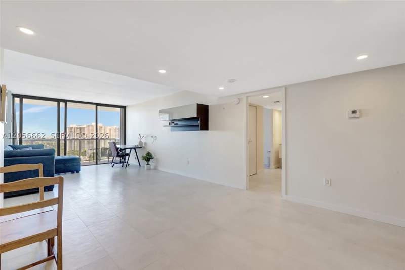 2 bedroom Condominium at 3675 N Country Club Dr 2310, Aventura Eldorado Condo, Aventura — photo 5