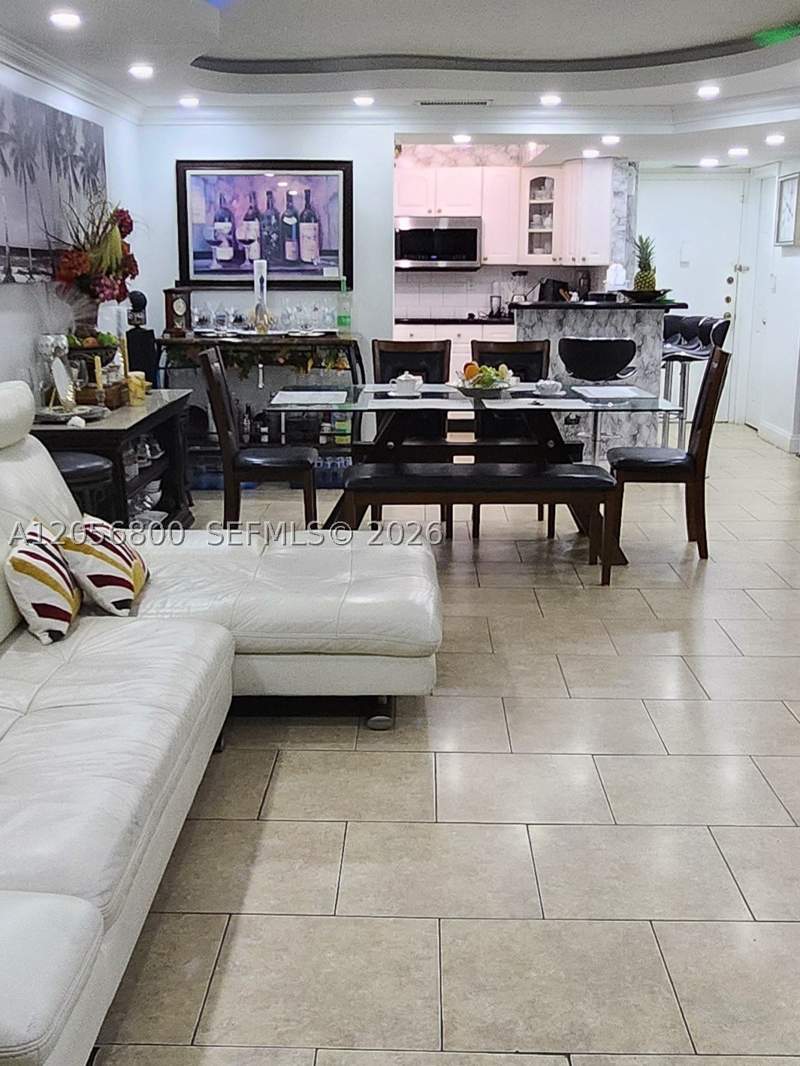 1 bedroom Condominium at 2750 NE 183rd St 1701, Commodore Plaza Condo, Aventura — photo 3