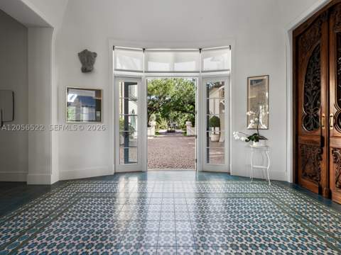 5771 SW 94th St, Pinecrest FL - photo 10 of 43