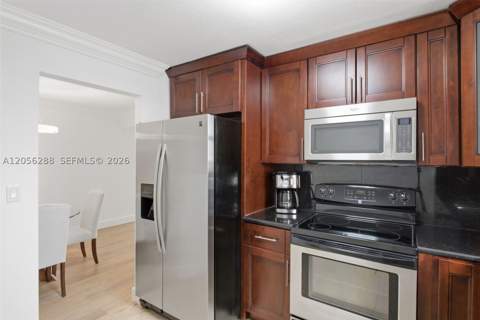 18181 NE 31st Ct 807, Aventura FL - photo 11 of 15