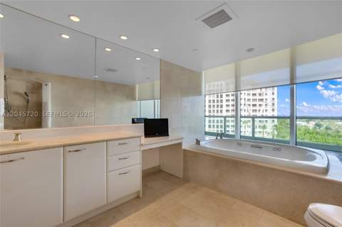 20155 NE 38th Ct 904, Aventura FL - photo 17 of 40