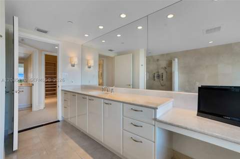 20155 NE 38th Ct 904, Aventura FL - photo 18 of 40