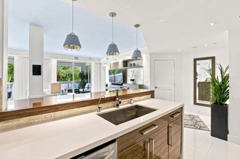 17100 N Bay Road 1401, Sunny Isles Beach FL - photo 6 of 49