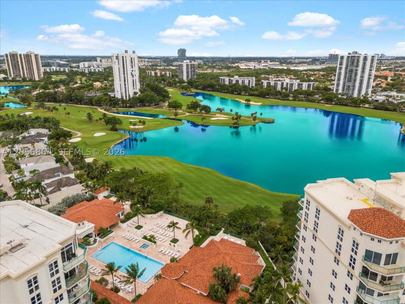 3 bedroom Condominium at 20000 E Country Club Dr 416, Turnberry Vlg No Tower Co, Aventura — photo 3