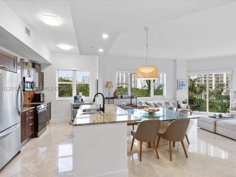 20000 E Country Club Dr 416, Aventura FL - photo 7 of 37
