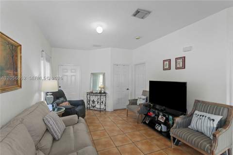 8242 NW 107th Ct 8-12, Doral FL - photo 11 of 29