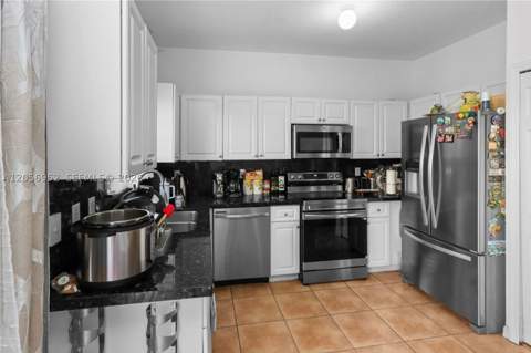 8242 NW 107th Ct 8-12, Doral FL - photo 15 of 29