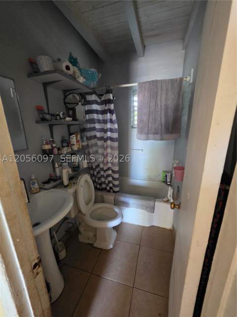 722 SW 3rd Ave, Homestead FL - photo 10 of 14