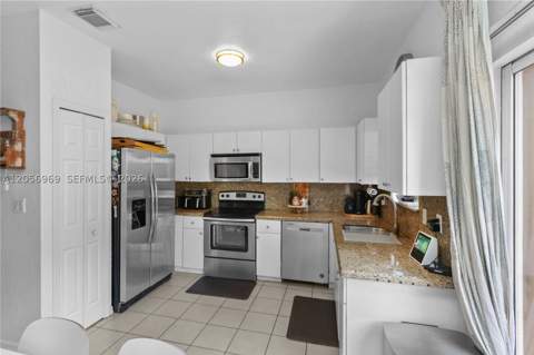 10720 NW 82nd Ter 1-8, Doral FL - photo 16 of 32
