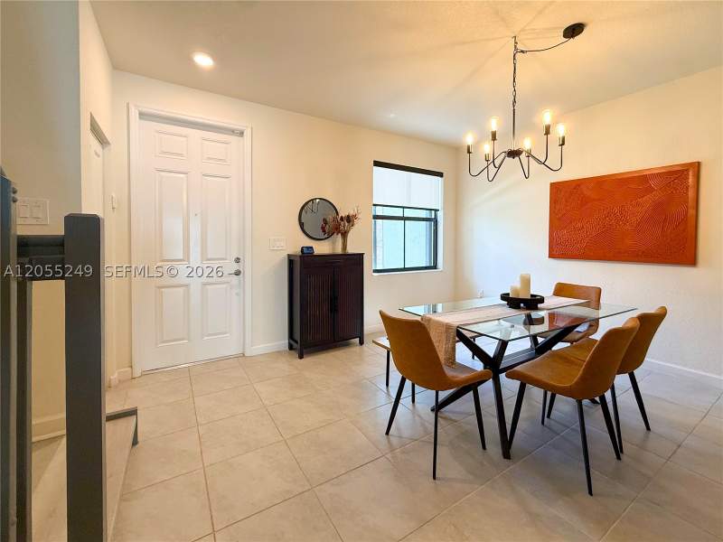 3 bedroom Townhouse at 11432 W 32nd Ln, Aquabella North, Hialeah — photo 2