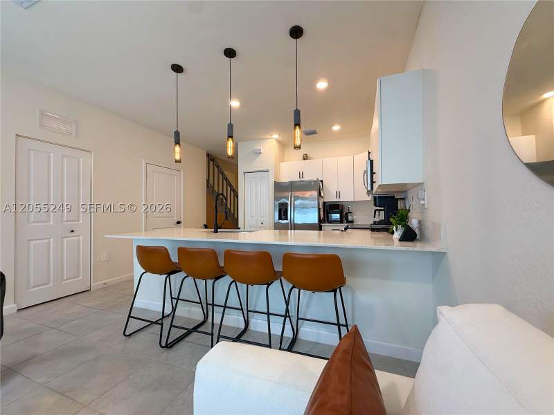 3 bedroom Townhouse at 11432 W 32nd Ln, Aquabella North, Hialeah — photo 4