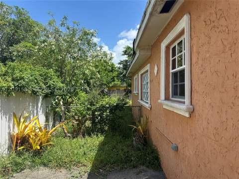 455 NW 133rd St, North Miami FL - photo 24 of 26