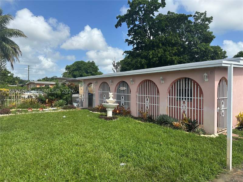 3 bedroom SingleFamilyResidence at 455 NW 133rd St, Rivera Manor, North Miami — photo 4