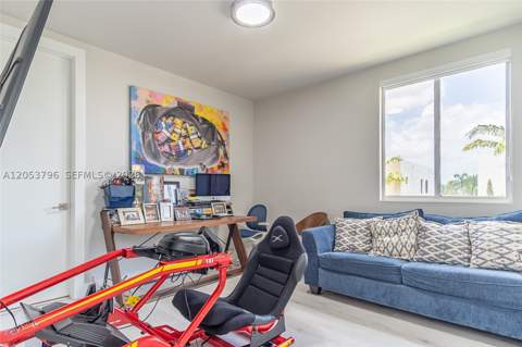 10043 NW 75th Ter, Doral FL - photo 23 of 47