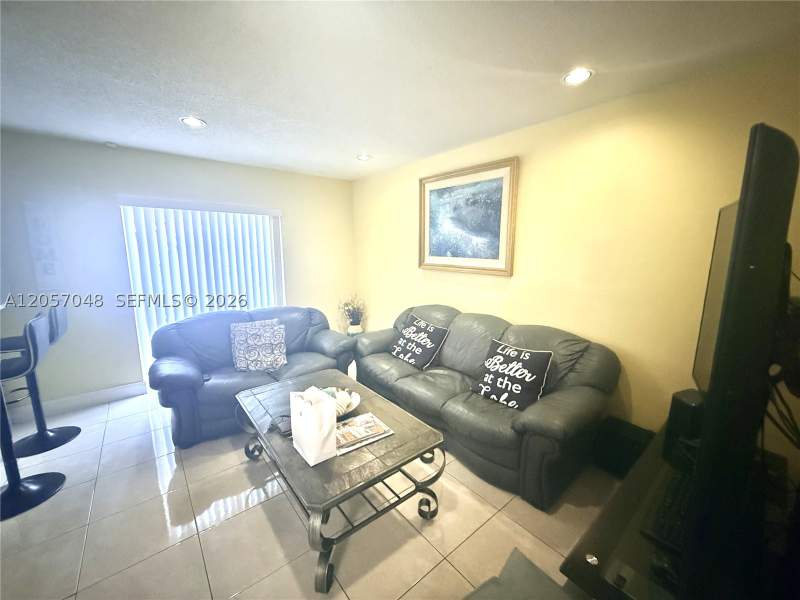 4 bedroom Townhouse at 13402 SW 153rd St 1904, Vista Alegre Townhomes Vi, Miami — photo 2