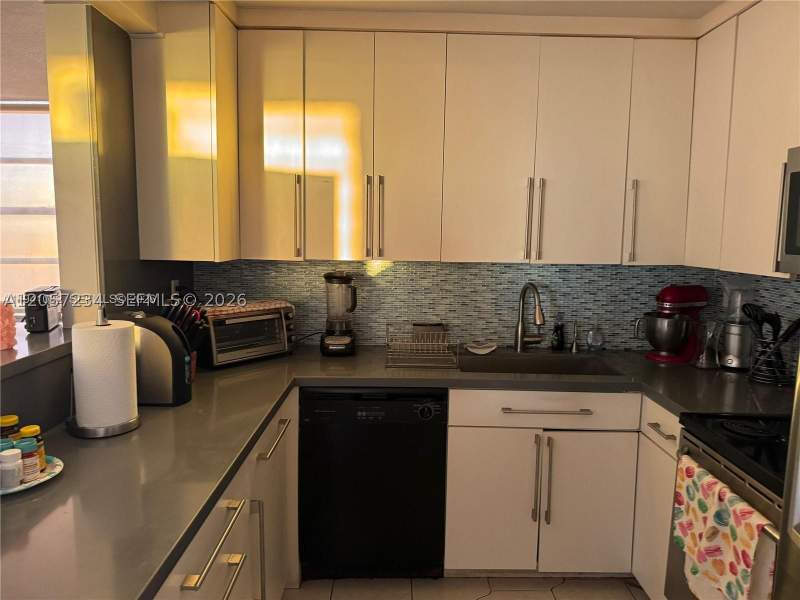 2 bedroom Condominium at 2750 NE 183rd St 1503, Commodore Plaza Condo, Aventura — photo 5