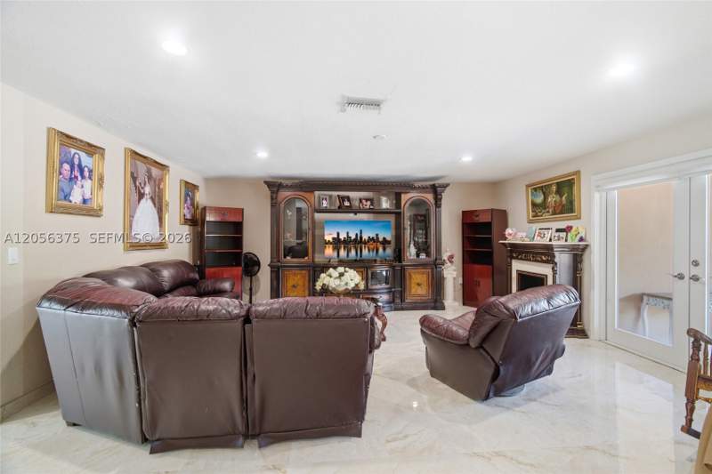 3 bedroom SingleFamilyResidence at 19501 SW 236th St, Silver Palm Acres, Homestead — photo 5