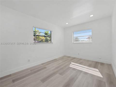 15694 NE 10th Ct, North Miami Beach FL - photo 15 of 24