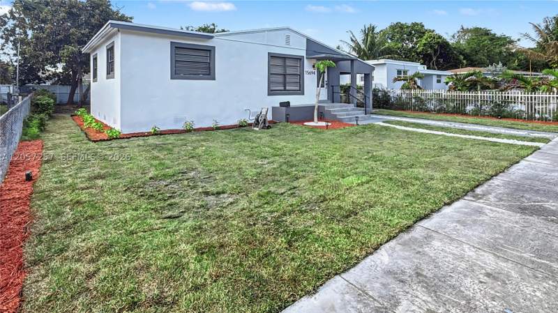 3 bedroom SingleFamilyResidence at 15694 NE 10th Ct, Fleeman Heights, North Miami Beach — photo 3