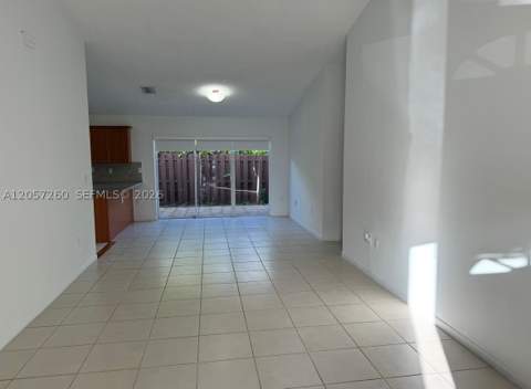 5758 NW 97th Pl, Doral FL - photo 10 of 30