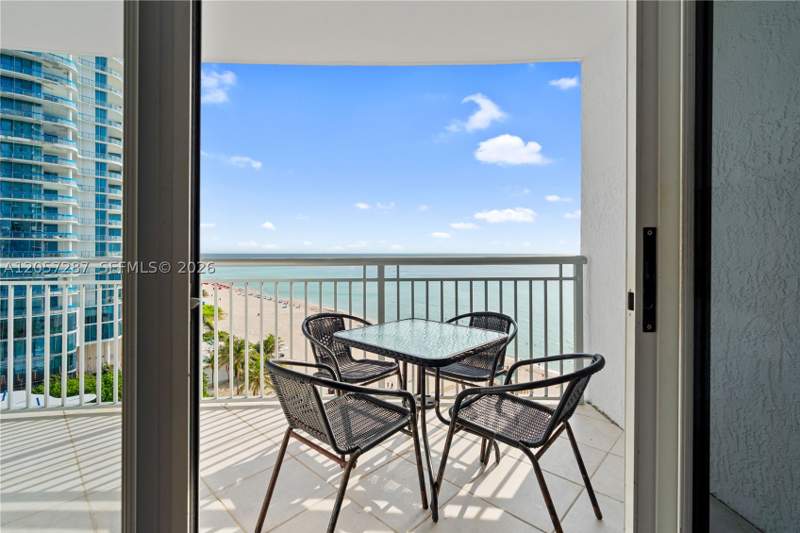 3 bedroom Condominium at 17375 Collins Ave 1108, Ocean Point Beach Club Co, Sunny Isles Beach — photo 2
