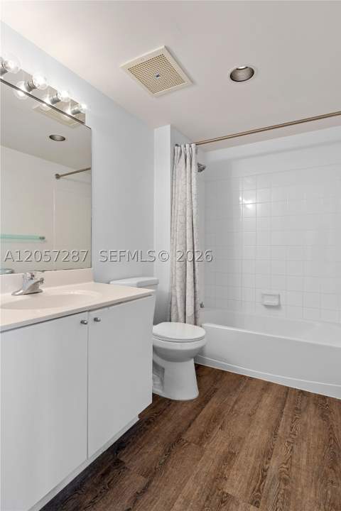 17375 Collins Ave 1108, Sunny Isles Beach FL - photo 23 of 41