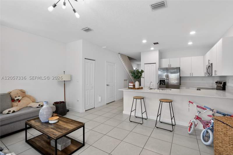 4 bedroom Townhouse at 12960 SW 233rd Ter, Sienna Reserve South, Homestead — photo 2