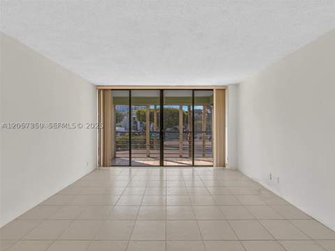 20500 W Country Club Dr 203, Aventura FL - photo 11 of 63