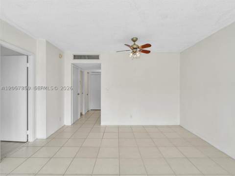 20500 W Country Club Dr 203, Aventura FL - photo 18 of 63