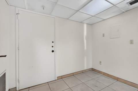 2780 NE 183rd Street 112, Aventura FL - photo 6 of 29