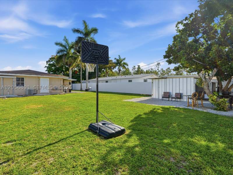 3 bedroom SingleFamilyResidence at 827 SW 3rd St, Prosperity Park, Florida City — photo 5