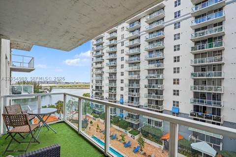 5085 NW 7th St 906, Miami FL - photo 17 of 26